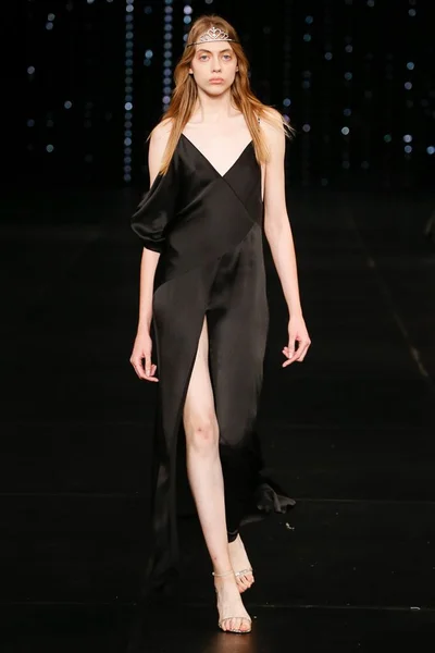 Look 57